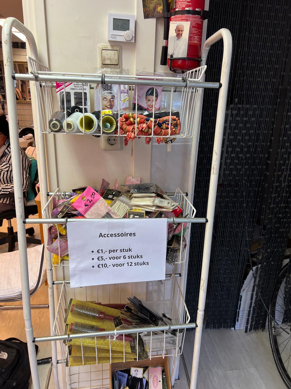 Accessories pricing rack